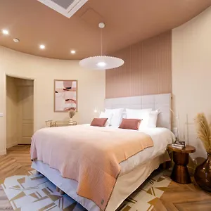 https://apartments-ws-louvre-saint-roch-luxe.fr-paris.fr