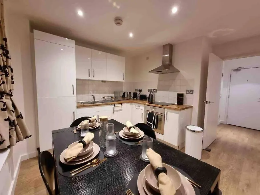 Charming Studio In Bricklane Apartment London